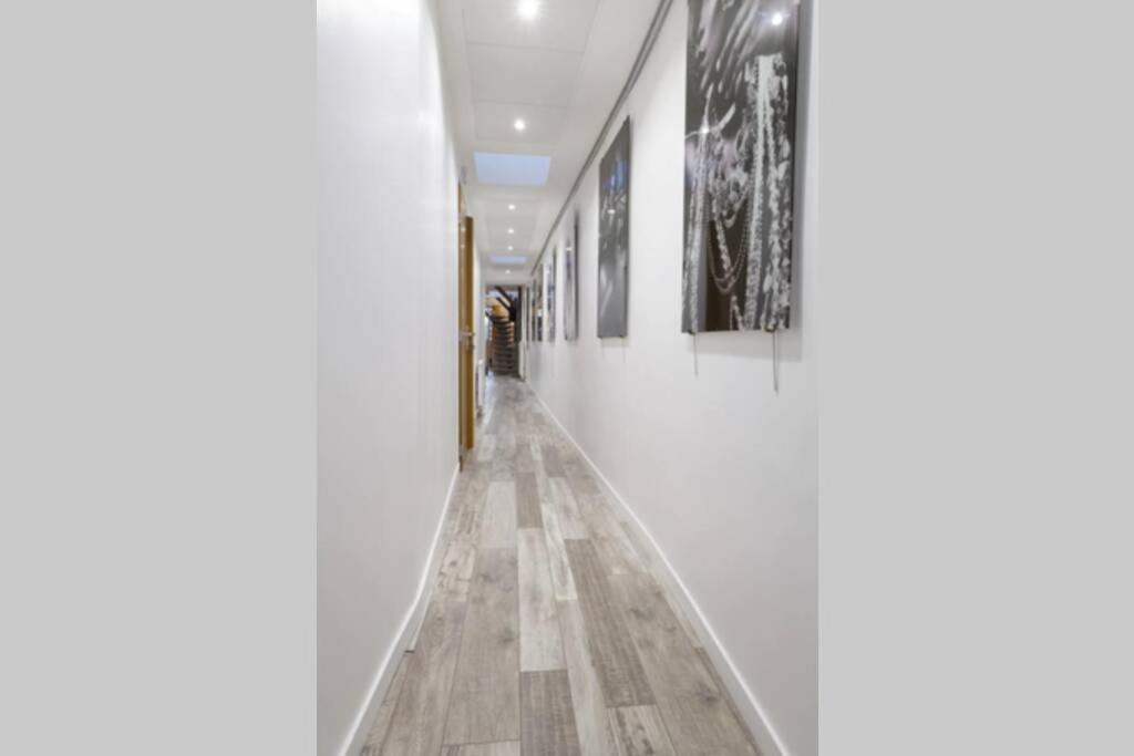 Reims Centre : Appartement Lumineux Et Atypique 46, Place D'Erlon エクステリア 写真