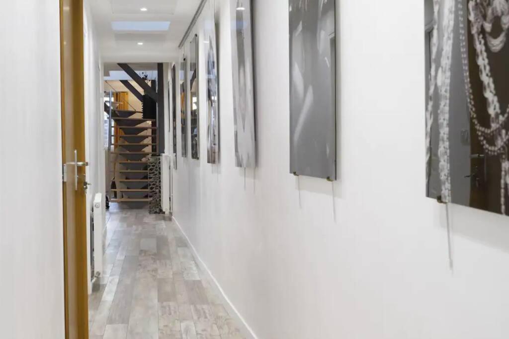 Reims Centre : Appartement Lumineux Et Atypique 46, Place D'Erlon エクステリア 写真