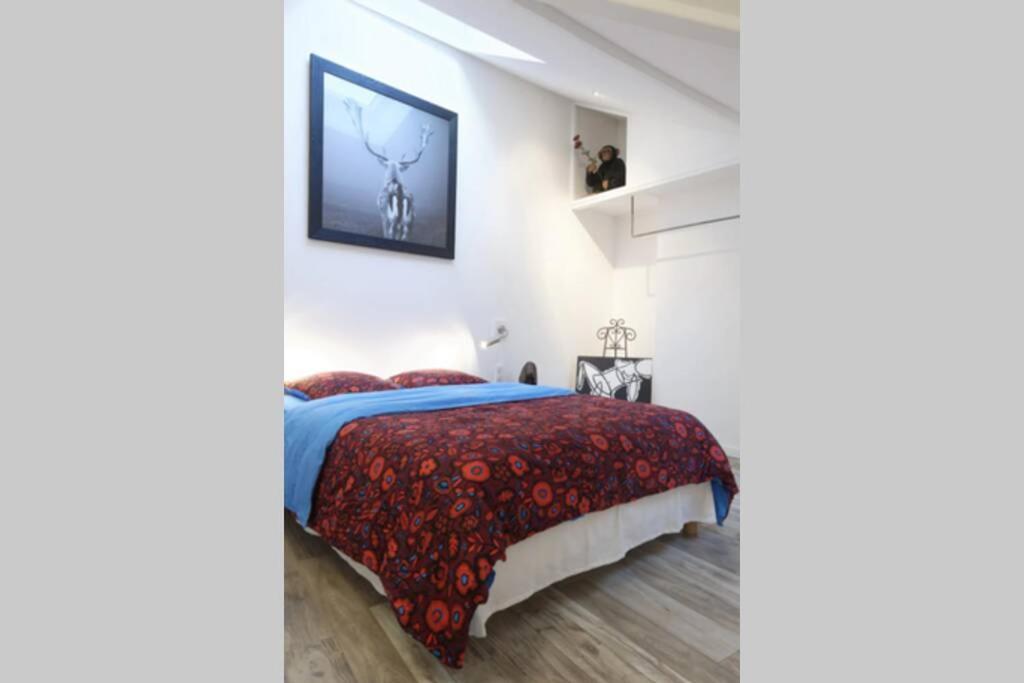 Reims Centre : Appartement Lumineux Et Atypique 46, Place D'Erlon エクステリア 写真